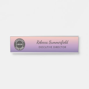 Placa De Porta Adicionar Logotipo Roxo Ombro Executivo Gerenciado