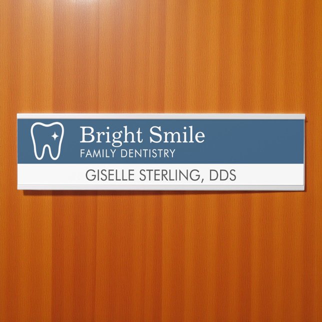Placa De Porta Dentist Tooth Logo Navy Blue Modern Office (Criador carregado)