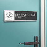 Placa De Porta Logotipo branco preto, profissional, moderno, nome<br><div class="desc">Um design com modelo para carregar seu logotipo ou uma foto. Se precisar fazer ajustes,  clique na área personalizar para fazer quaisquer alterações.</div>