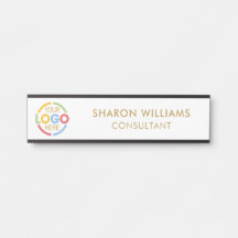 Logotipo simples, branco e Dourado, para empresas