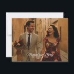 Placa plana casada e Feliz<br><div class="desc">Casado e Feliz: Um Cartão-Postal Que Parece Uma Memória O riso foi real. O momento não foi escrito. Este cartão não diz apenas "casámo-nos" — mostra como é a alegria quando é teu. Nosso cartão postal de foto casado e Feliz foi projetado para casais que querem compartilhar mais do que...</div>