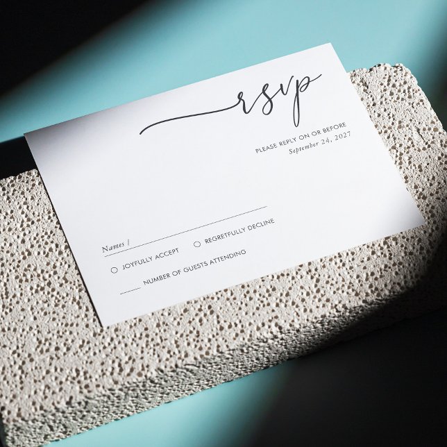 Placa RSVP de Script Manuscrito Mínimo Elegante (Elegant Minimalist Handwritten Script Wedding RSVP Card)