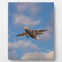 Avro RJ85 Jet pousando