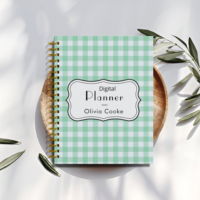 Planejador digital Gingham verde com nome personal (Green Gingham Digital Planner with Custom Name)