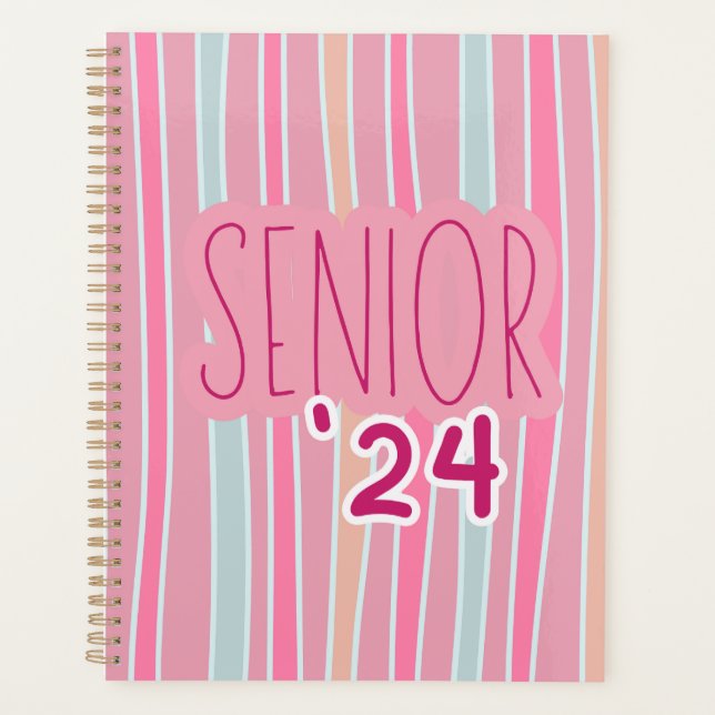 Planejador Inatualizado do Mais velho Rosa '24 (Frente)