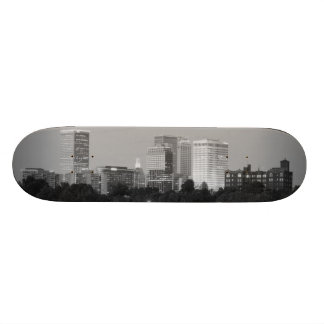 Plataforma do skate da skyline B&W de Tulsa