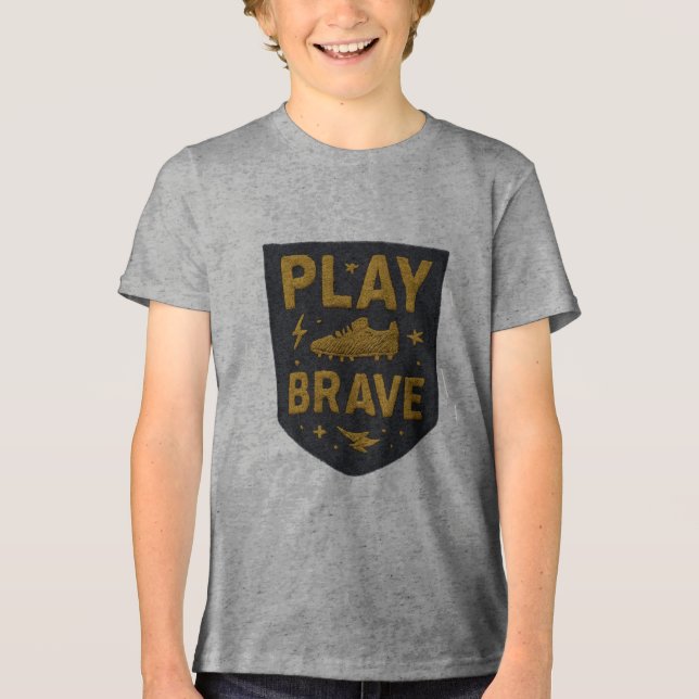 Play Brave Football Embroidered Design (Frente)