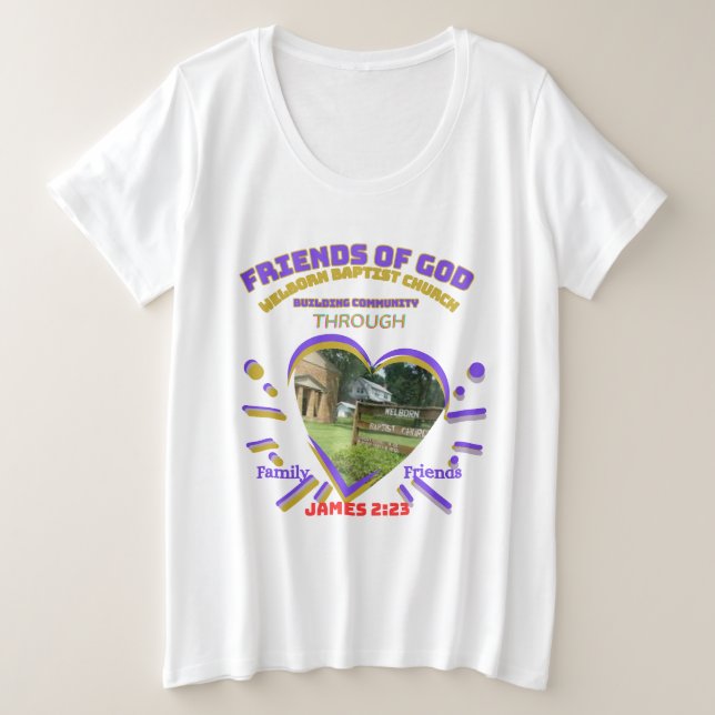 Plus Size Camiseta Família e Amigos (Frente do Design)