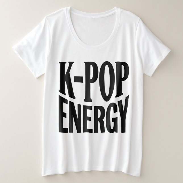 Plus Size Camiseta K-POP Energy Bold Statement (Frente do Design)