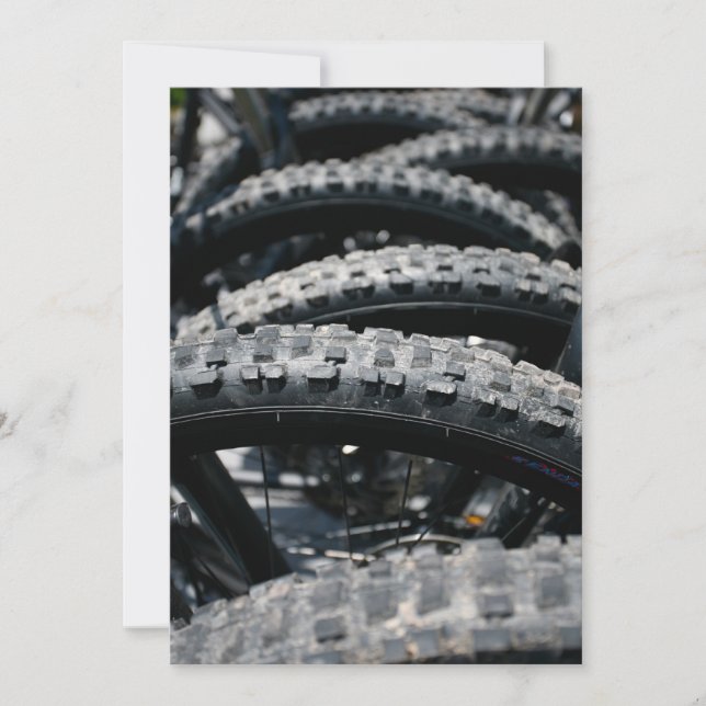 Pneus de bicicleta de montanha (Frente)