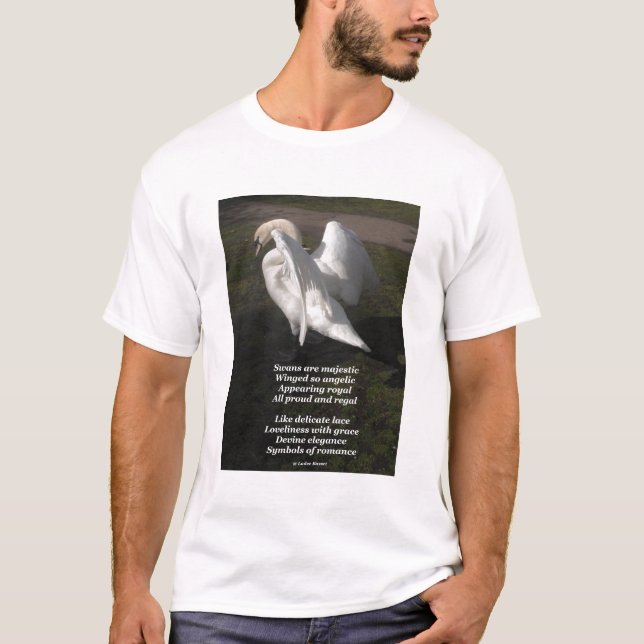Poemas De Camisetas São Maiestosos Por Ladee Basse (Frente)