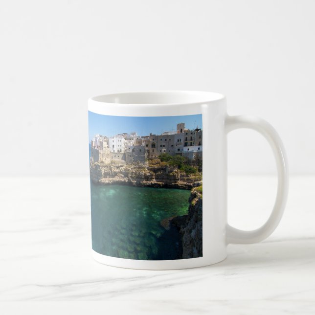 Polignano uma caneca da égua (Direita)