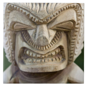 Polinésia, Reino de Tonga. Close-up de tiki