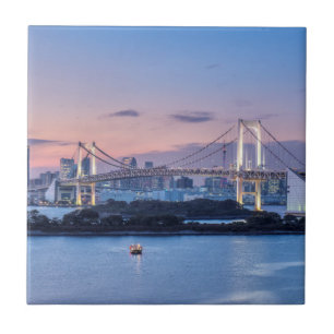 Ponte Rainbow ao crepúsculo