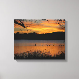 Por do sol no impressão das canvas do lago