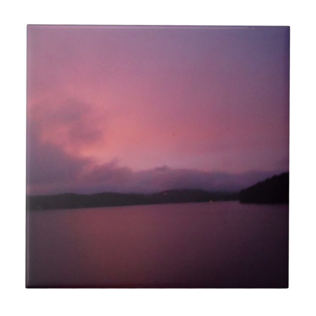 pôr do sol roxo no lago de Arrohead (Frente)