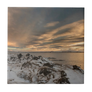 Pôr do sol sobre o lago Myvatn, Islândia