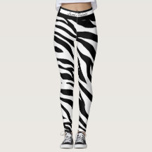 Por todo lado, leggings de impressão em Zebra.
