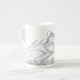 Porcelana Montanhas Desenhadas a Lápis em Caneca de Latte