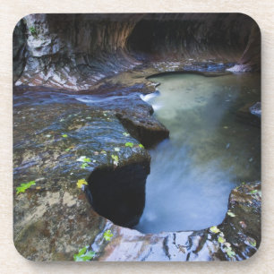 Porta-copo A garganta do entalhe do metro