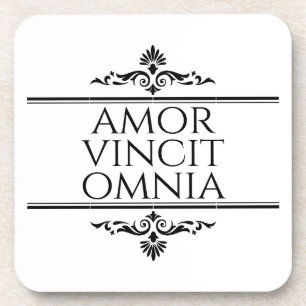 Porta-copo Amor Vincit Omnia - Adoro Conquistas Todos