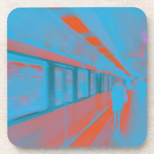 Porta-copo Arte da mulher parisiense no metro na laranja azul