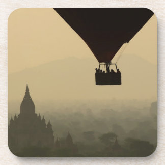 Porta-copo Ásia, Mianmar, Bagan, balão sobre templos de