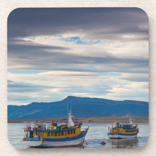 Porta-copo Barcos turísticos na baía do Seno Última Esperanza