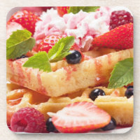 Bolo do Waffle com fruta de baga fresca