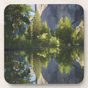 Porta-copo CA, Yosemite NP, El Capitan refletido em Merced