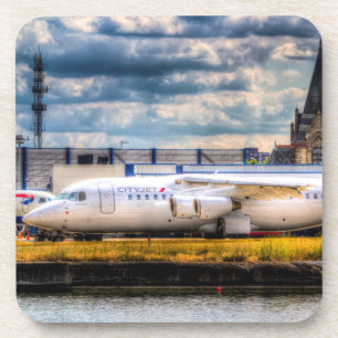 Porta-copo CityJet BAE RJ 85 no aeroporto da cidade de