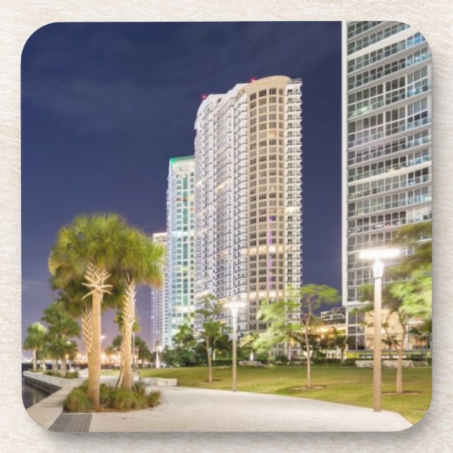 Porta-copo Construções ao longo do rio Riverwalk de Miami (Frente)