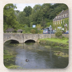 Porta-copo Córrego de truta na vila de Bibury,