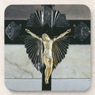Porta-copo Crucificação, século XVII (marfim)