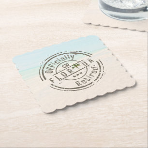 Porta-copo De Papel Aposentado Oficialmente na Praia Tropical da Flóri