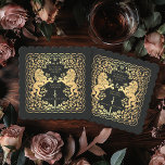 Porta-copo De Papel Casamento de Espadas Medieval do Leão Real Negro<br><div class="desc">Adicione charme real à sua capa de sopa! Estas portas copos de casamento personalizadas apresentam um leão majestoso e design floral com seus nomes e monograma, tudo em ouro luxuoso contra fundo negro. Perfeito para uma celebração de fantasia medieval com elegância eterno! O ouro apresentado nesta rubrica NÃO é folha...</div>