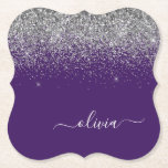 Porta-copo De Papel Nome do Monograma da Rapariga Roxa de Prata<br><div class="desc">Portas copos de papel de nome do monograma do script Glitter roxo e Silver Sparkle. Isso faz a formatura perfeita,  aniversário,  casamento,  chá de panela,  aniversário,  chá de fraldas ou presente de festa de solteira para alguém que ama luxo de vidro e estilos quíticos.</div>