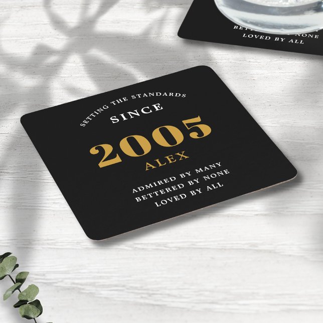 Porta-copo De Papel Quadrado 20 Aniversário 2005 Chic Preto Dourado Elegante (Personalized 20th birthday coaster with custom name and year of birth.)