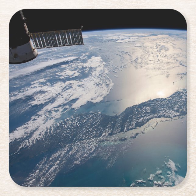 Porta-copo De Papel Quadrado A Estação Espacial Internacional Acima Do Atlântic (Frente)