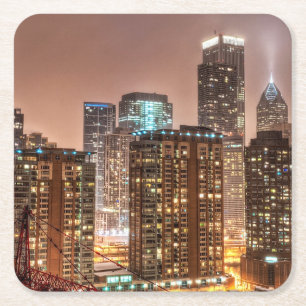 Porta-copo De Papel Quadrado A neve cai sobre a skyline na noite em Chicago