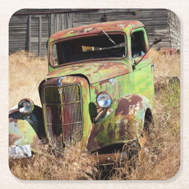 Porta-copo De Papel Quadrado Carro de oxidação na frente da fazenda abandonada (Frente)