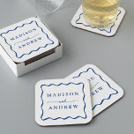 Porta-copo De Papel Quadrado Casamento de Moldura Azul Moderno<br><div class="desc">Adicione um toque de na moda à sua recepção de casamento, jante de ensaio, festa de noivado ou chá de casamento com estas portas copos de papel de Quadro de Ondas Azul Moderno. As portas copos de casamento retrógradas exibem os nomes dos casais em letras azuis em negrito cercadas por...</div>