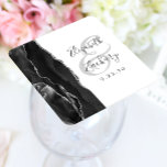 Porta-copo De Papel Quadrado Casamento de Prata Preta com Script Geode Agate<br><div class="desc">Esta elegante porta copos de casamento moderna apresenta uma coloração aquática preta, um design geode, aparado com uma falso brilho prateado. Personalize facilmente o texto das cinzas de carvão em um fundo branco, com os nomes da noiva e do noivo em caligrafia manuscrita sobre uma grande e pequena amostra de...</div>