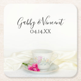 Porta-copo De Papel Quadrado Casamento entre a Taça Floral e as Rosas Rosa