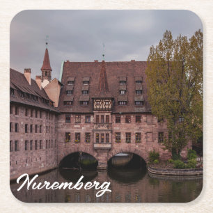 Porta-copo De Papel Quadrado Edifício histórico ao pôr do sol em Nuremberg, Ale