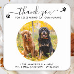 Porta-copo De Papel Quadrado Foto de Script Elegante Moderno de Casamento Pet W<br><div class="desc">Obrigado por celebrar os meus humanos! Adicione o toque final ao seu casamento com estas bonitas portas copos de casamento de fotos personalizadas. Perfeito para o seu casamento após festa e recepção, e como favores de casamento para os seus hóspedes. Personalize essas portas copos de casamento de cachorro fotográfico com...</div>
