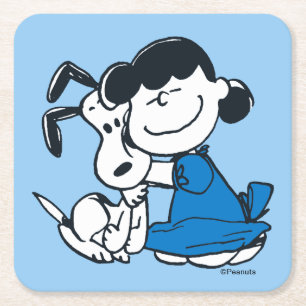 Porta-copo De Papel Quadrado Lucy Hugging Snoopy
