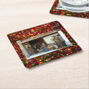 Porta-copo De Papel Quadrado Natividade na Aldeia sob Dossal Estrelas Multicolo