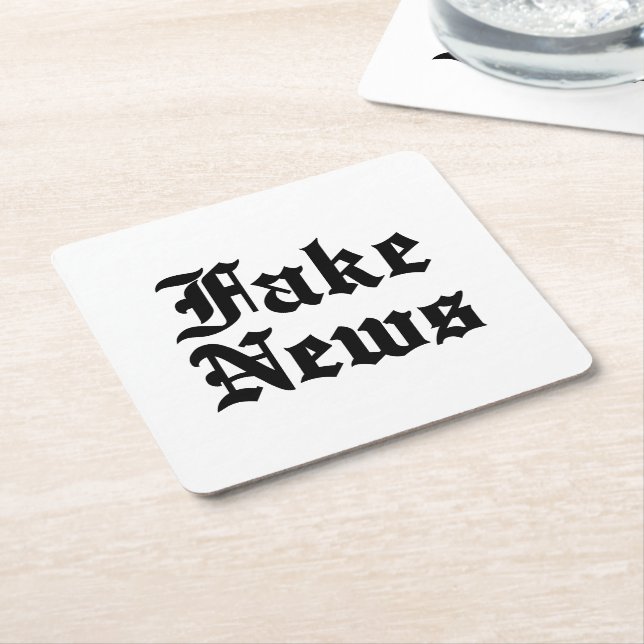 Porta-copo De Papel Quadrado Notícias falsas (Inclinado)