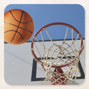 Porta-copo De Papel Quadrado Pontuação De Basquete Passando Por Um Hoop,